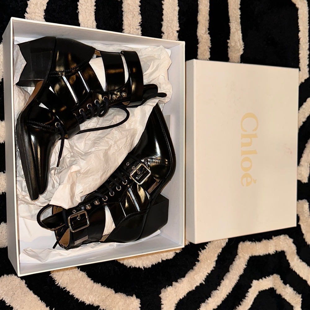 WORN ONCE CHLOE RYLEE LACE UP/ BUCKLE ANKLE BOOTS 37.5